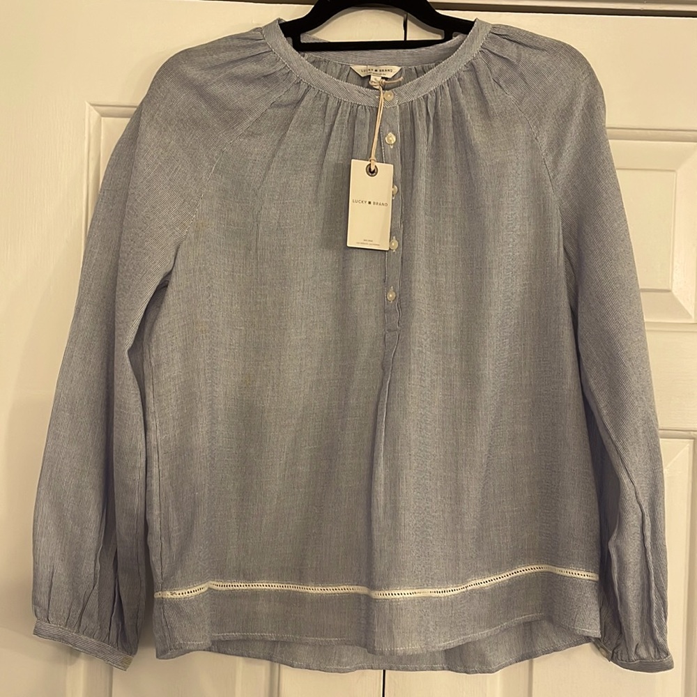New with tags Lucky Brand top size small